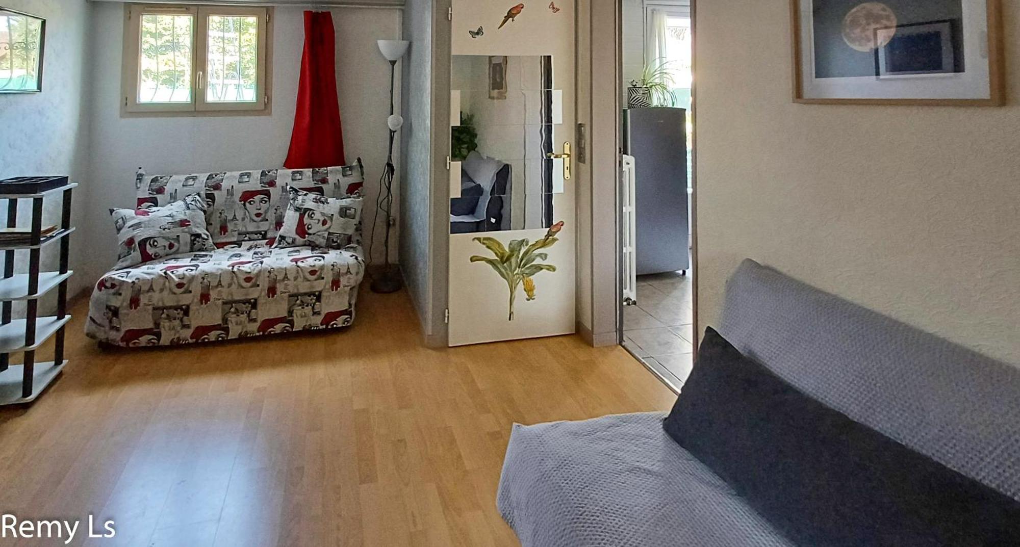 Joli Appartement วีเนิฟ-โซร์-ล็อต ภายนอก รูปภาพ